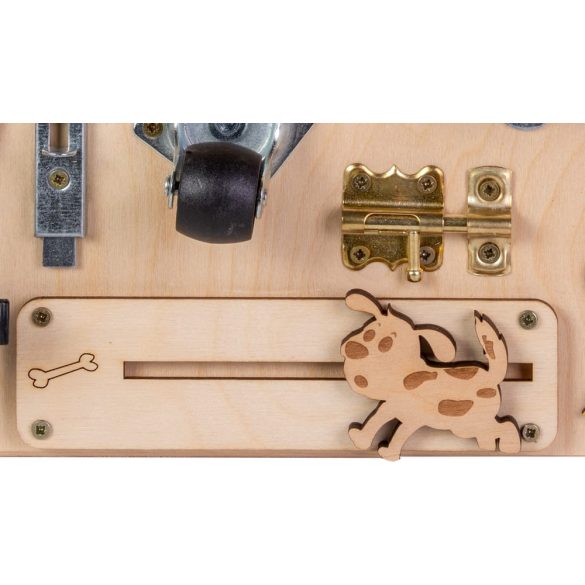 Moni Toys Montessori matatófal kicsi 30x30cm zsiráfos