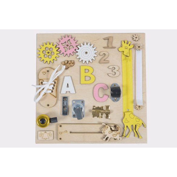 Moni Toys Montessori matatófal kicsi 30x30cm zsiráfos