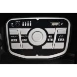 BO AUDI E-TRON 717 elektromos kisautó, 2 motor, metál PIROS