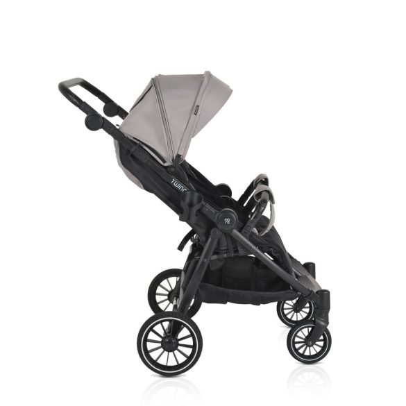 MONI TWINGO Iker babakocsi lábzsákkal VSZÜRKE/SILVER