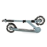 URBAN JUNIOR roller 80 kg-ig, világító kerekekkel, összecsukható KÉK